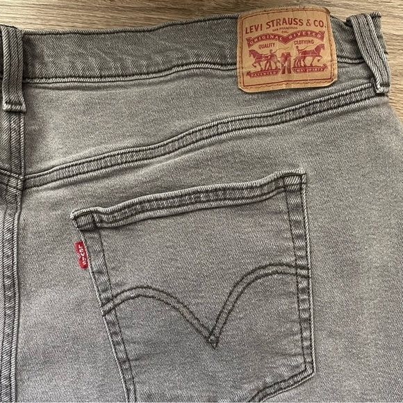 Levi’s Button Fly Ribcage Straight Ankle Jeans 24W - Picture 5 of 8